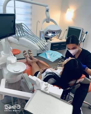 Slider image (6) DENTOCLINIC